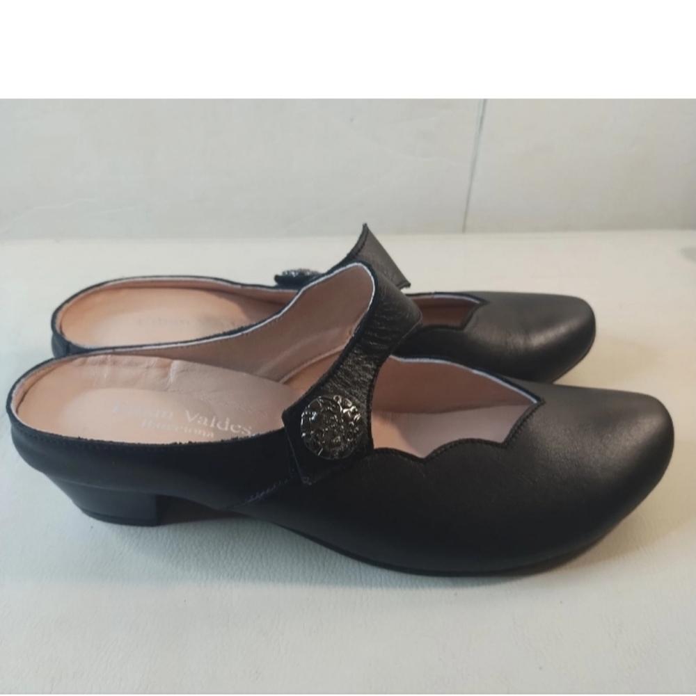 ETHAN VALDES Barcelona England Black Women's 10/EUR 41 $210 Retail